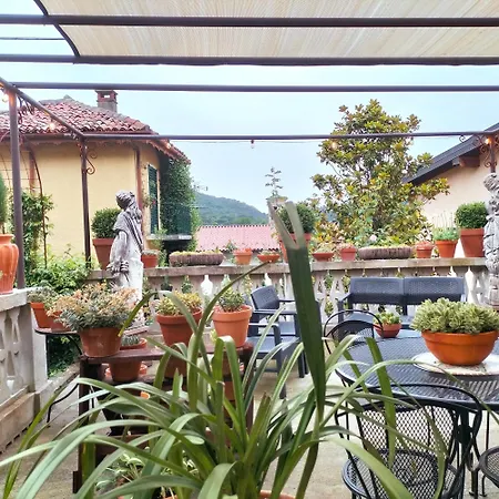 Vista Panoramica Giardino E Montagne דירה Magreglio