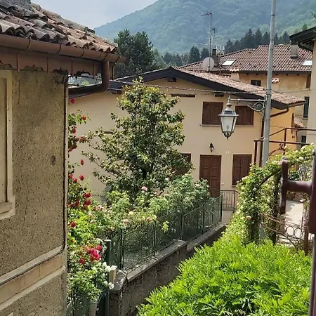 Vista Panoramica Giardino E Montagne Lägenhet *