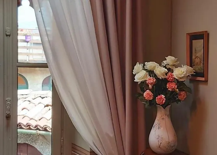 Vista Panoramica Giardino E Montagne Apartamento Magreglio