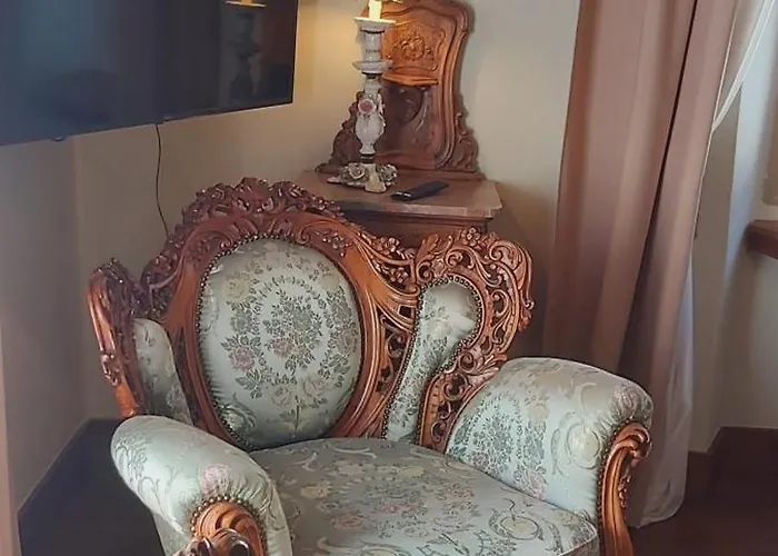 Vista Panoramica Giardino E Montagne Apartamento Magreglio