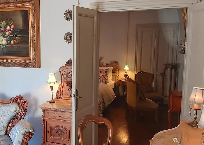 Vista Panoramica Giardino E Montagne