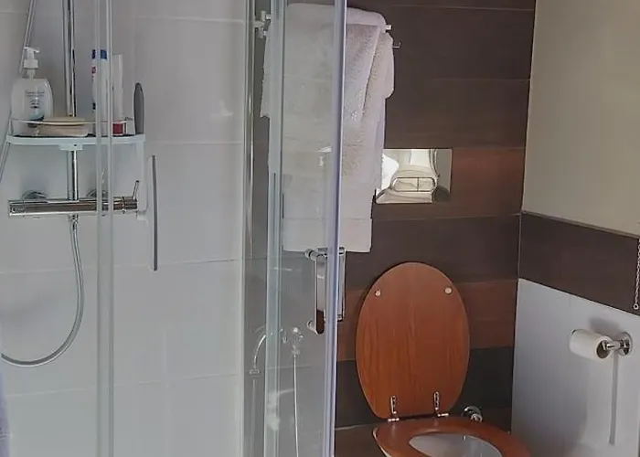 Vista Panoramica Giardino E Montagne Apartamento