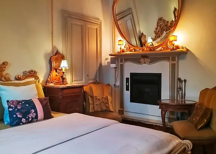 Vista Panoramica Giardino E Montagne